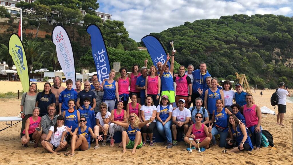 Els membres del club, a la travessia (Lloret Aigües Obertes)