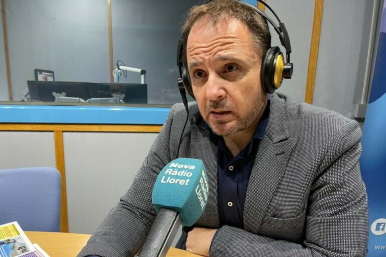 Marc Fuertes, als estudis de la ràdio