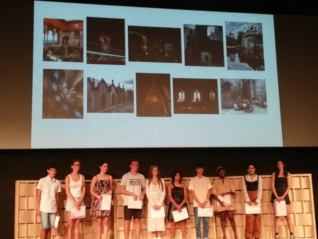 L'entrega de premis (Institut Coll i Rodés)