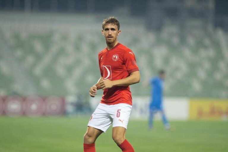 Marc Muniesa, amb la samarreta de l'Al Arabi a Qatar