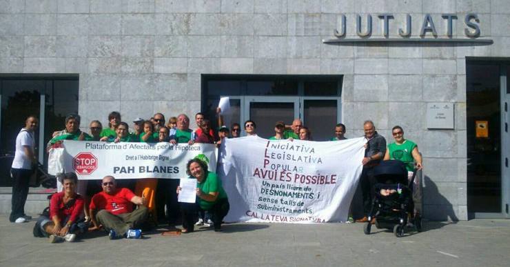 Les PAH de Lloret i Blanes reclamen que es faci complir la ILP d’habitatge