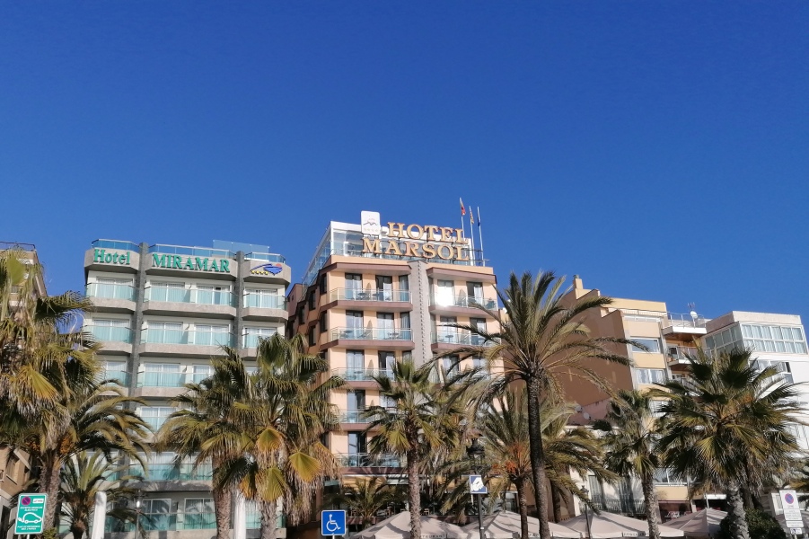 Façana marítima del passeig Verdaguer.