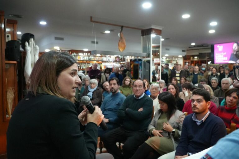Presentacio Lara Torres 8