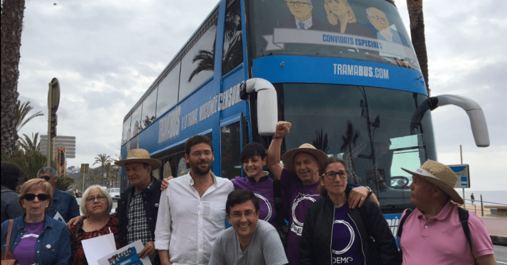 El TramaBus de Podem passa per Lloret per denunciar els casos Clotilde i Manga