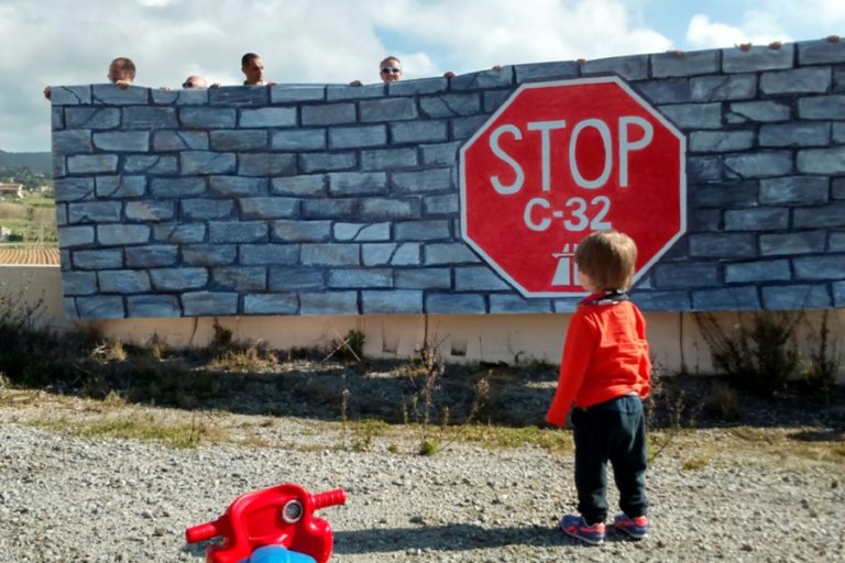 accio protesta maig 2020 Aturem la C 32 font ACN