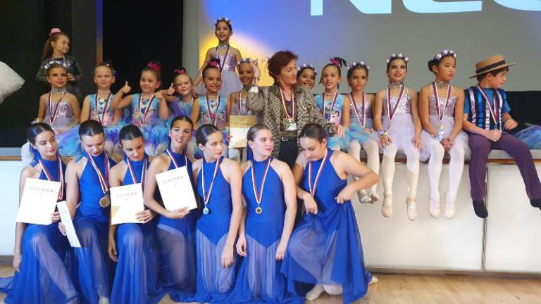 Actuació destacada de l’Acadèmia de Dansa Alira de Lloret a Praga, amb 16 medalles