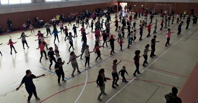 400 persones desfilaran amb la carrossa contra l’AME per Carnaval