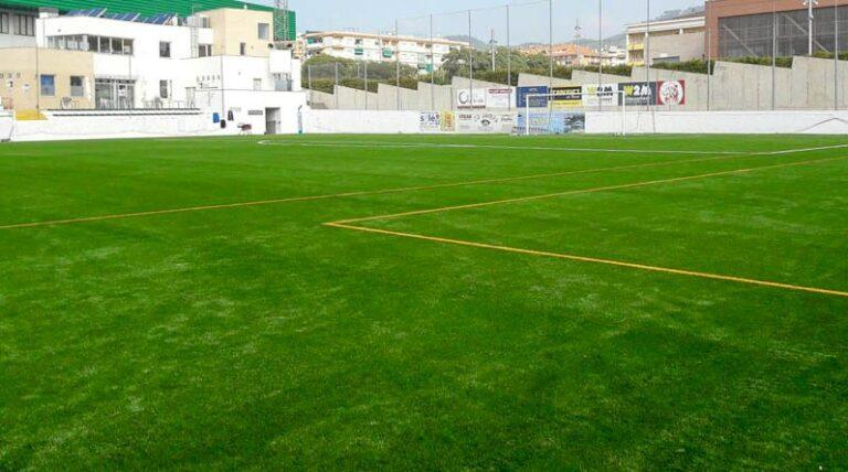 Roben diners i números de la Loteria de Nadal al bar del Camp de Futbol Municipal