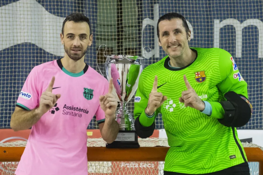 Amb la Supercopa (FCB)