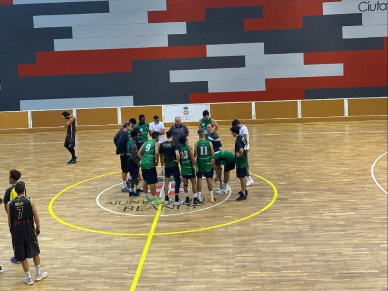 El masculí en el partit a Blanes (Bàsquet Lloret)