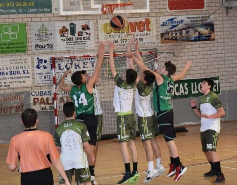 Jugadors del Club Bàsquet Lloret
