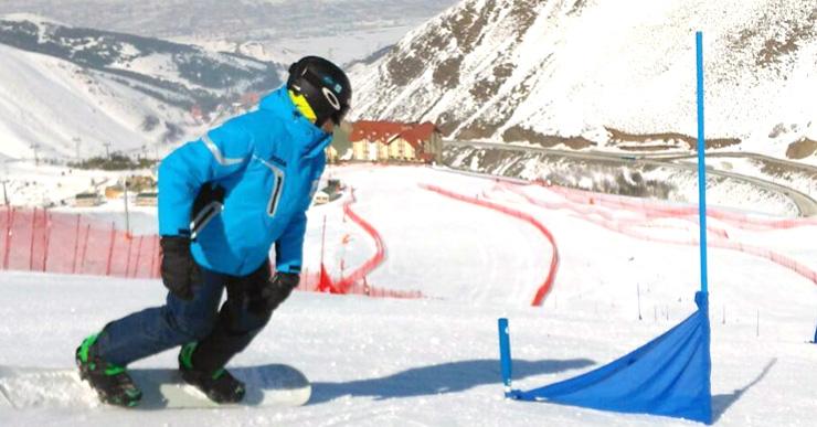 El lloretenc Bernat Ribera guanya els Winter School Games d’snowboard cross