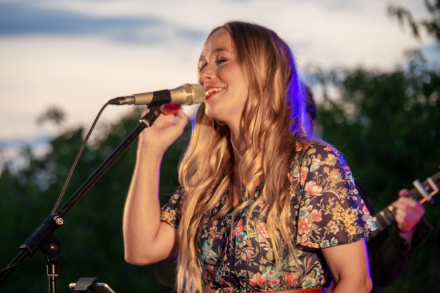 La cantant Beth ha presentat el seu nou disc 'Origen'.