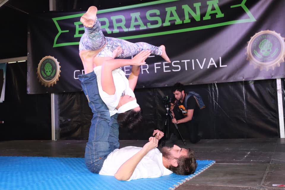 El festival sempre es complementa amb diferents espectacles (Birrasana 2019)