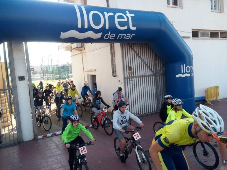100 alumnes posen a prova el seu talent amb les BTT, com a ‘Estudiants de Ferro’