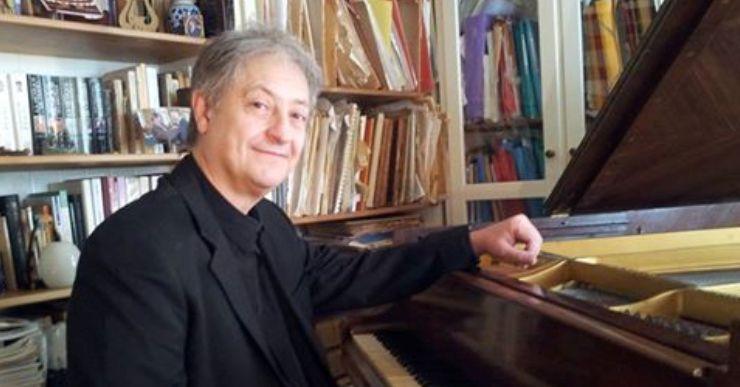 El pianista Carlos Luís Acotto actua aquest diumenge al teatre