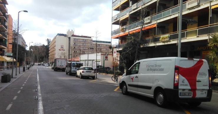 Activades les ‘càrrega i descàrrega’ i parades de bus on es podia aparcar a l’hivern