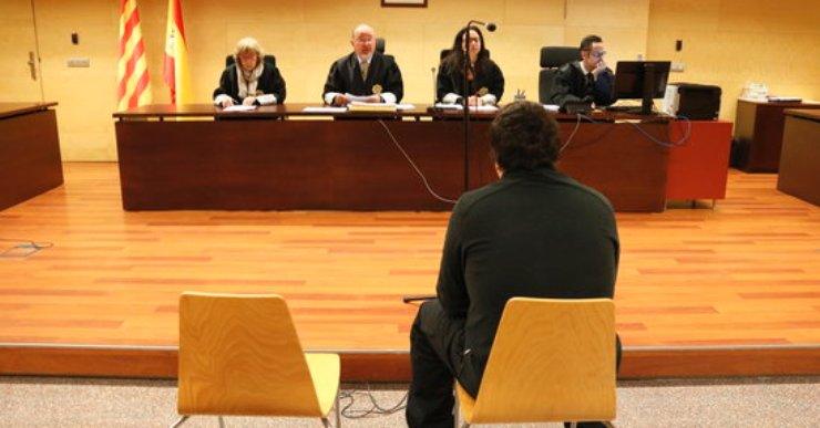 Condemna de 2,6 anys de presó per al monitor de Lloret per un nou cas d’abús a un menor