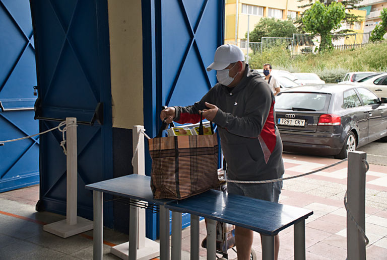 Els restauradors, amb hotelers i comerciants, impulsen una campanya per recaptar fons per al Centre de Distribució d’Aliments