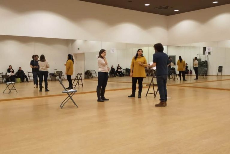 Un assaig d'un curs anterior (Aula Municipal de Teatre d'Adults)