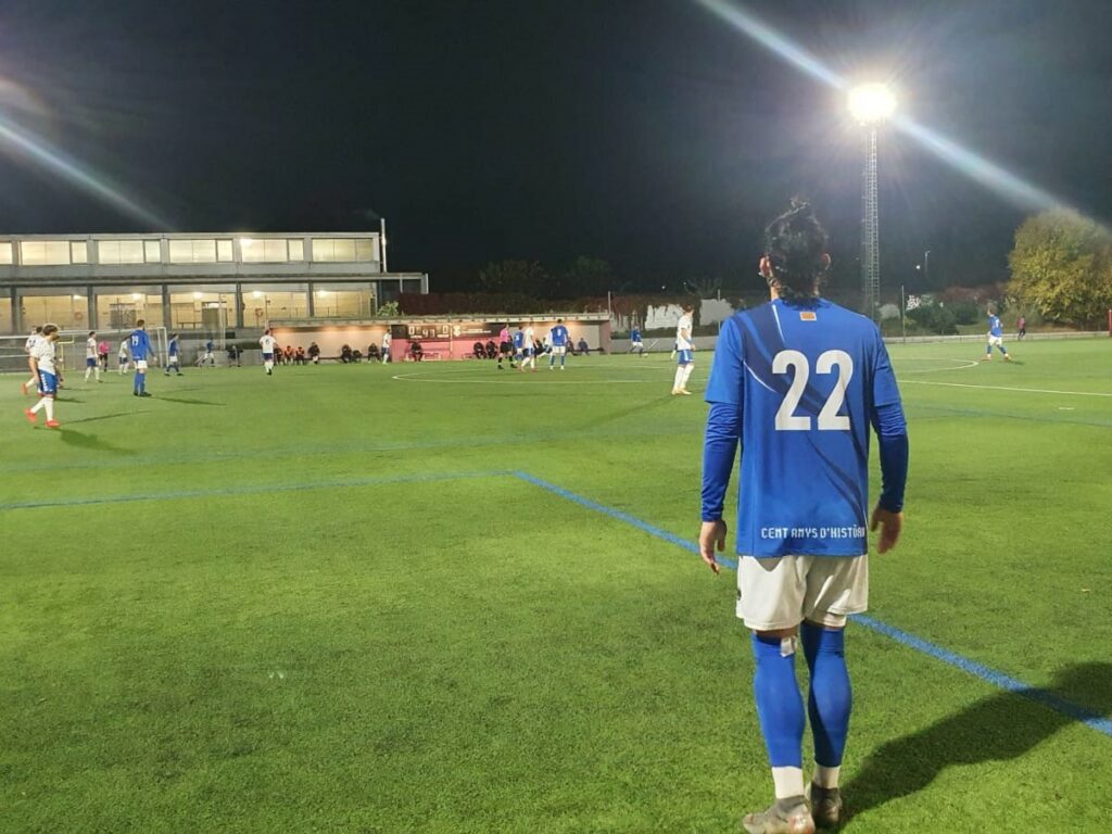 Un moment del partit a Les Franqueses (Club Futbol Lloret)