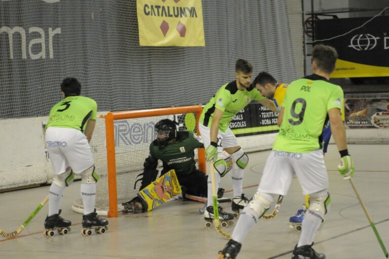 Un moment del partit (Club Hoquei Lloret)