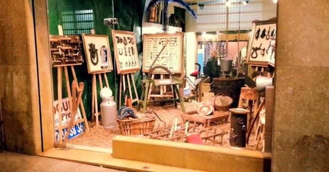 L’Associació de Comerciants vol omplir els aparadors amb material d’entitats