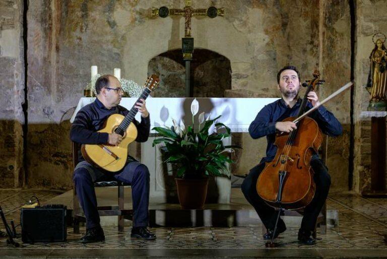 La parròquia de Sant Romà acull avui un concert de guitarra i violoncel