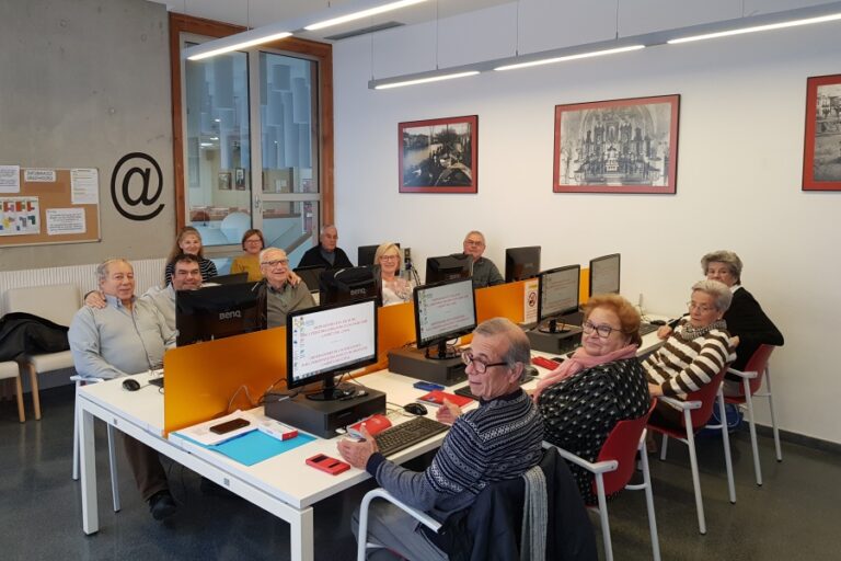cursos informatica gent gran