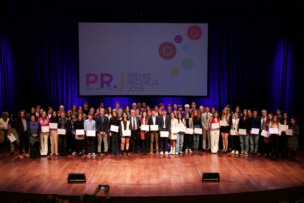 Tots els alumnes i centres premiats als Premis Recerca Jove