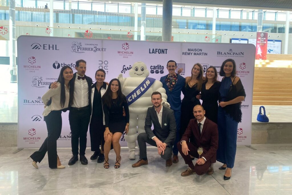 L'equip de Zineb Hattab, a la gala d'entrega de les estrelles Michelin (Kle)