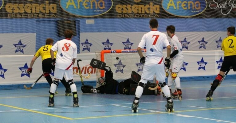 Una edició anterior de la competició (Eurockey Cup)