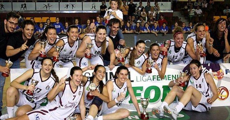 Fita històrica de Jordi Vizcaíno, que ha pujat a Lliga Femenina 1 el Femení Sant Adrià