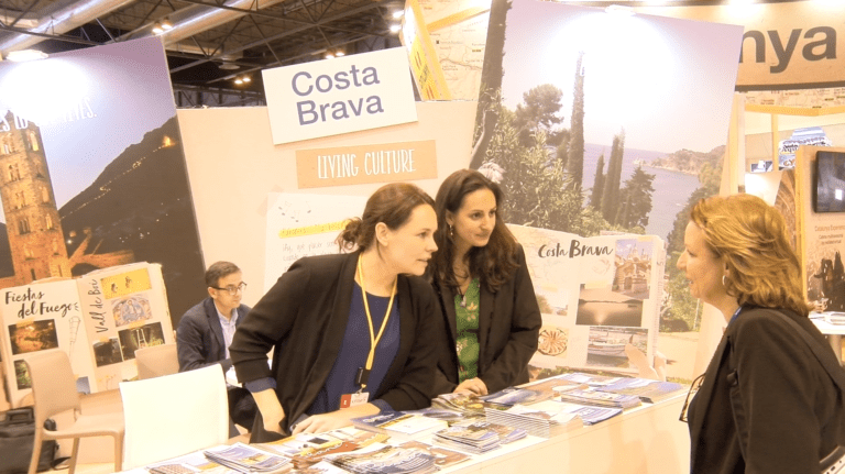 Lloret busca la complicitat dels mitjans de comunicació estatal aprofitant Fitur