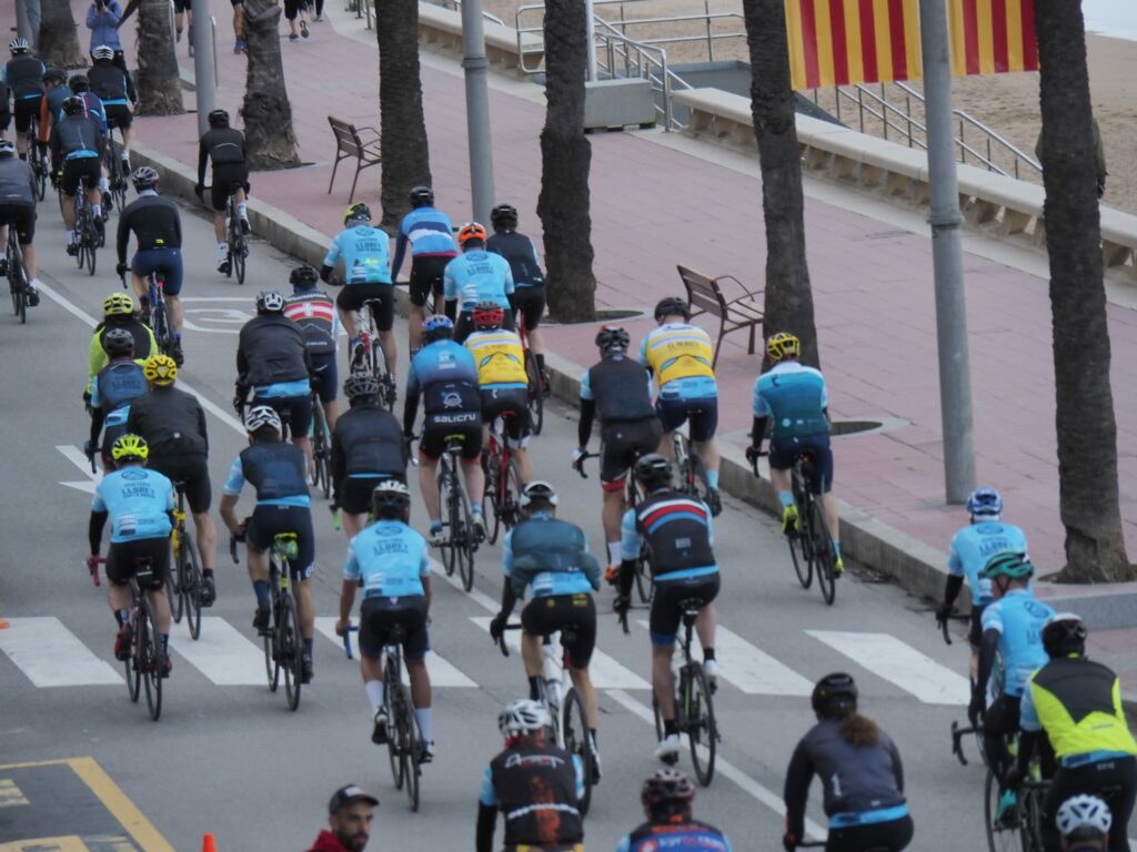 Sortida de la Gran Fondo Lloret Costa Brava.