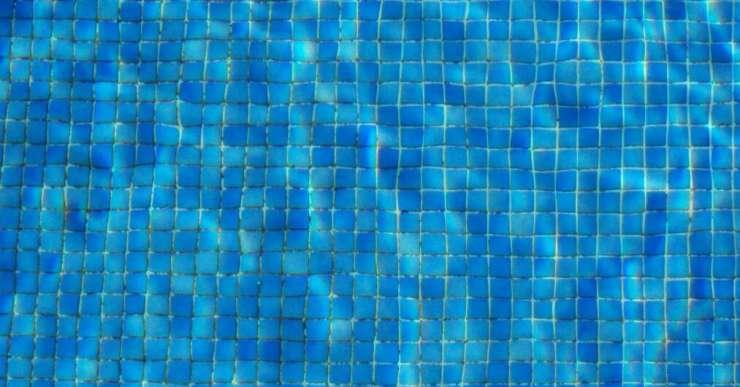 Mor el nen britànic de 12 anys que va estar a punt d’ofegar-se en una piscina