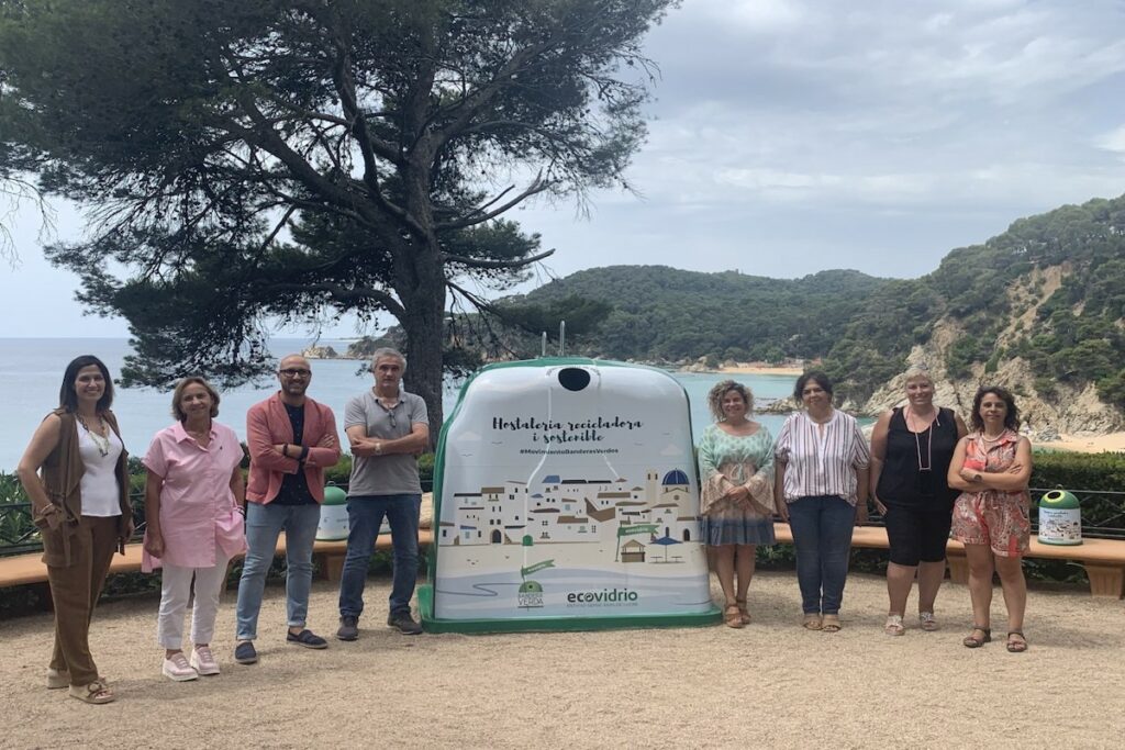 Presentació de la campanya d'Ecovidrio als jardins de Santa Clotilde