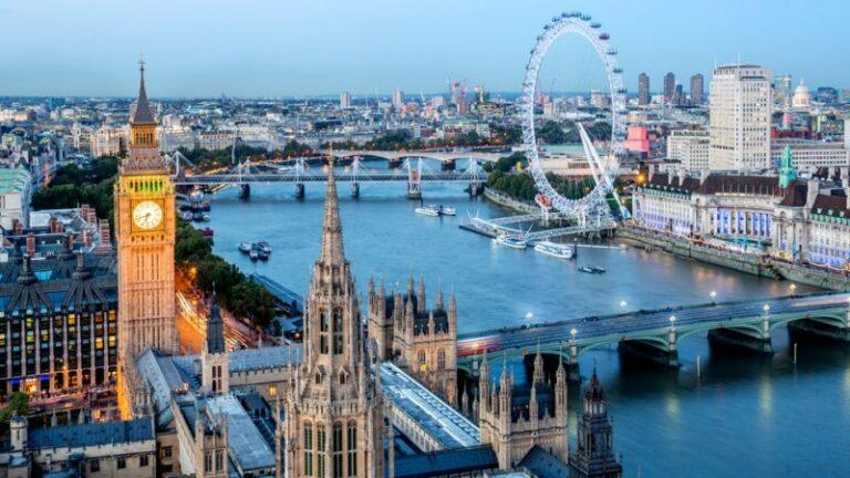 Els representants lloretencs són avui a Londres per promocionar l’oferta familiar de la destinació