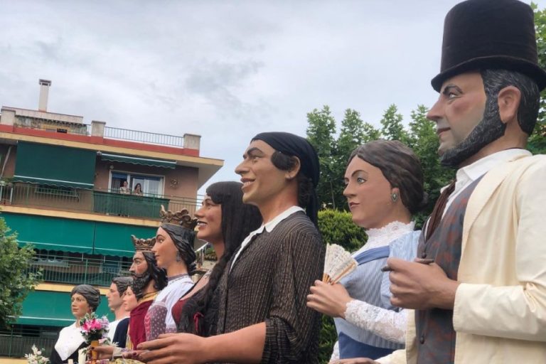 Els gegants, a la trobada de Montmeló (Colla gegantera de Lloret)