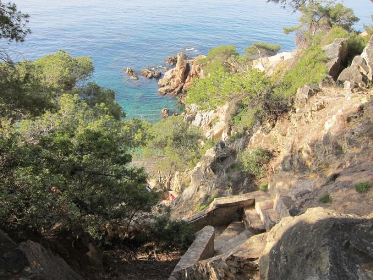 El Centre Excursionista organitza una excursió de Tossa fins a Lloret solidària amb la Marató