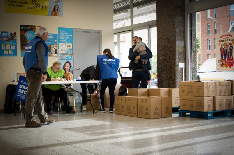 Voluntaris col·laborant amb el Gran Recapte