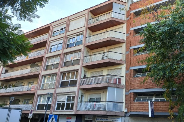 Uns habitatges a Lloret (NRLL)