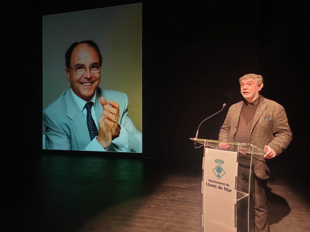 Xavier Albertí parlant sobre Josep Bernat 