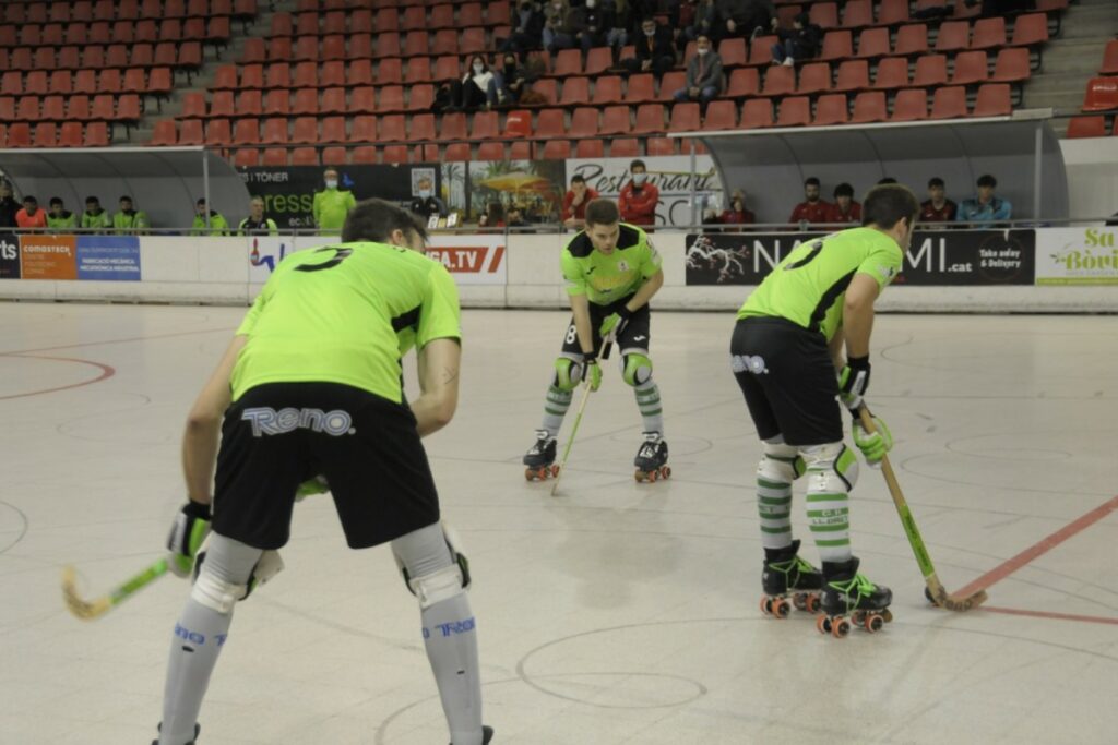 Un partit del Club Hoquei Lloret masculí aquesta temporada (CHLL)