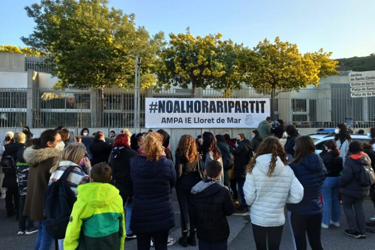 Manifestació Institut Escola Lloret de Mar