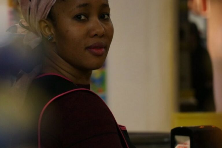 La Fatou, una de les protagonistes del documental (Barcelona Ciutat Refugi)