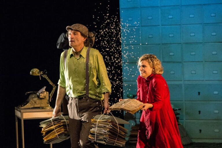 Una escena de 'La nena dels pardals' (Teatre al Detall)