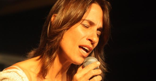 Hostalric acull un concert benèfic de Lídia Pujol, organitzat per Procés Constituent