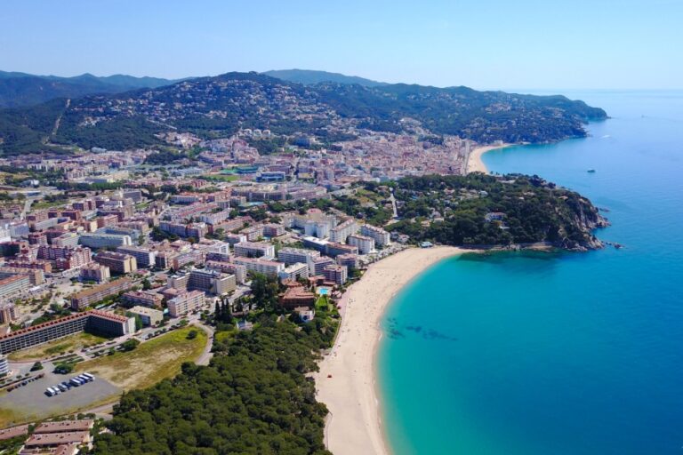 Lloret de Mar, vist des de l'aire.
