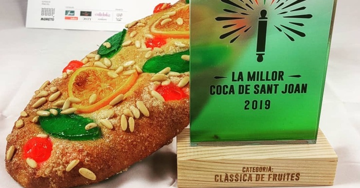La millor coca tradicional de fruites de Sant Joan la fa el Forn Noé